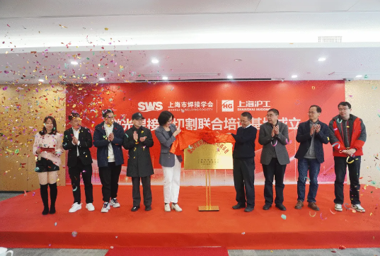 1743064238153315.png image.png